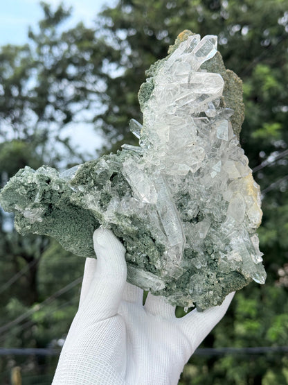 Himalayan chlorite cluster